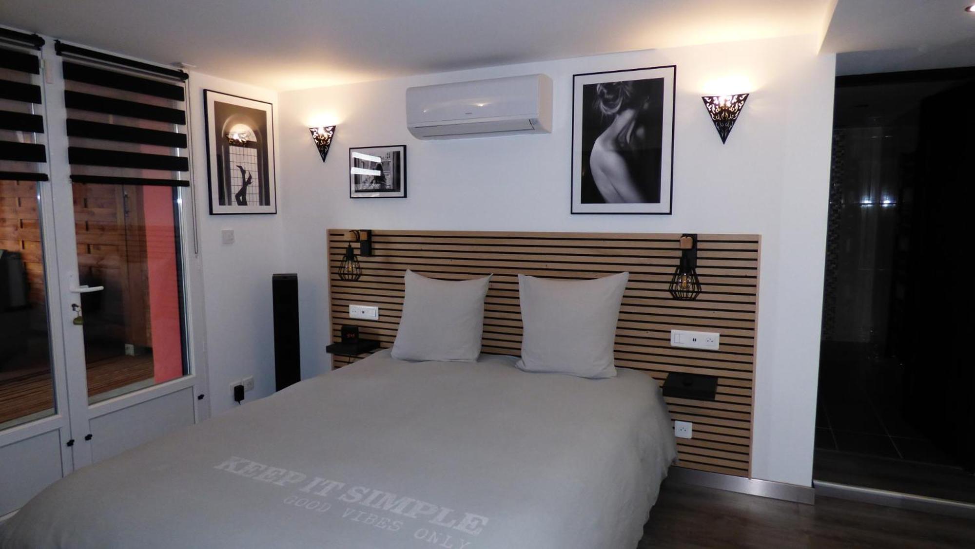 Bed and Breakfast La Colline Aux Yeux Doubs Бом-ле-Дам Екстер'єр фото