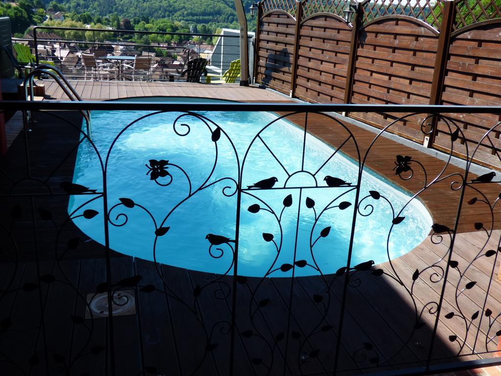 Bed and Breakfast La Colline Aux Yeux Doubs Бом-ле-Дам Екстер'єр фото