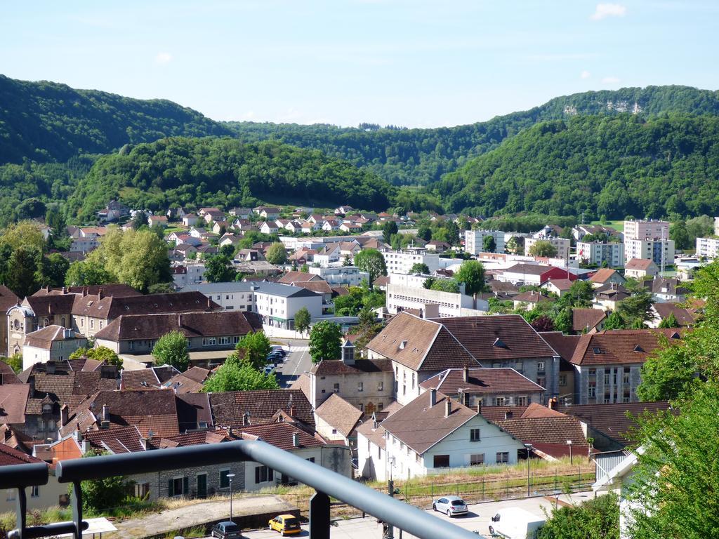 Bed and Breakfast La Colline Aux Yeux Doubs Бом-ле-Дам Екстер'єр фото