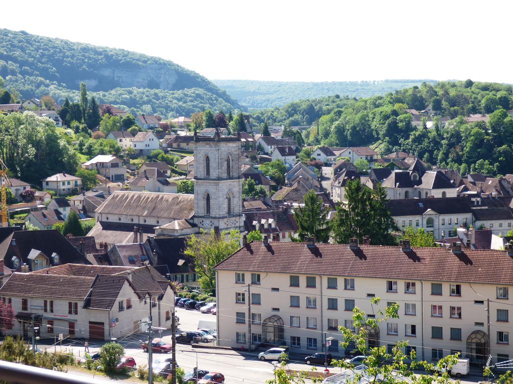 Bed and Breakfast La Colline Aux Yeux Doubs Бом-ле-Дам Екстер'єр фото